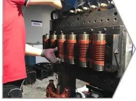 The Machine Is Designed with 2 Work Station Support 2 Moulds Work on Same Machine, Greatly Im Proved The Efficiency